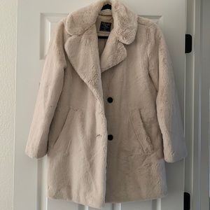Abercrombie & Fitch Luxe Faux Fur Coat | XS